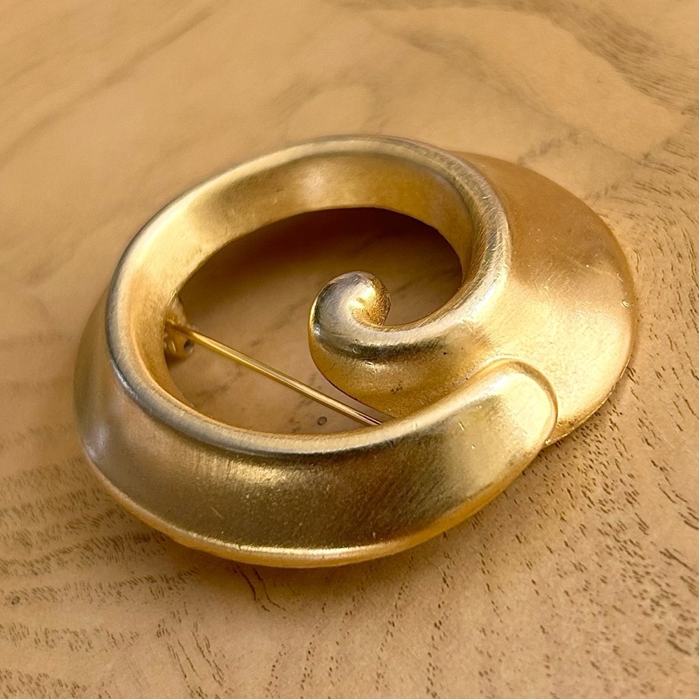 Vintage Anne Klein Pin Brooch Gold Tone